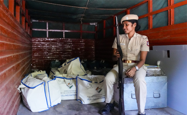 Tamil Nadu: Two police personnel die of health complications on election duty